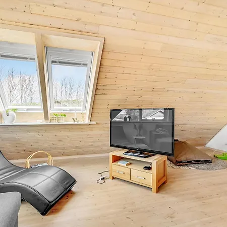 3 Bedroom Beautiful In *