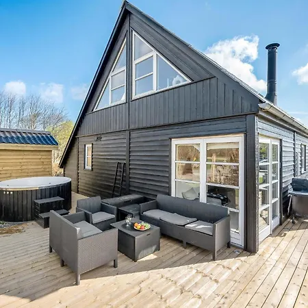 Holiday home In With Kitchen